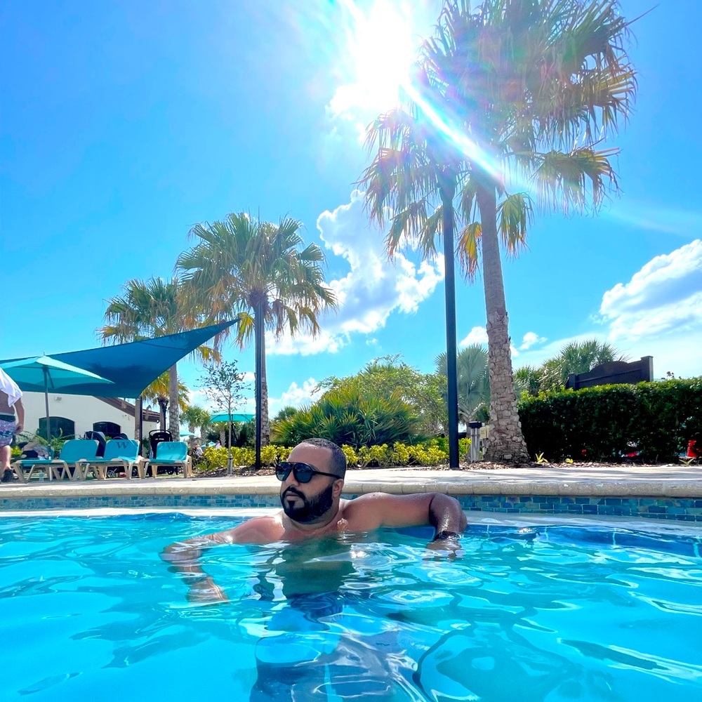 Meet your Posher, Ahmed